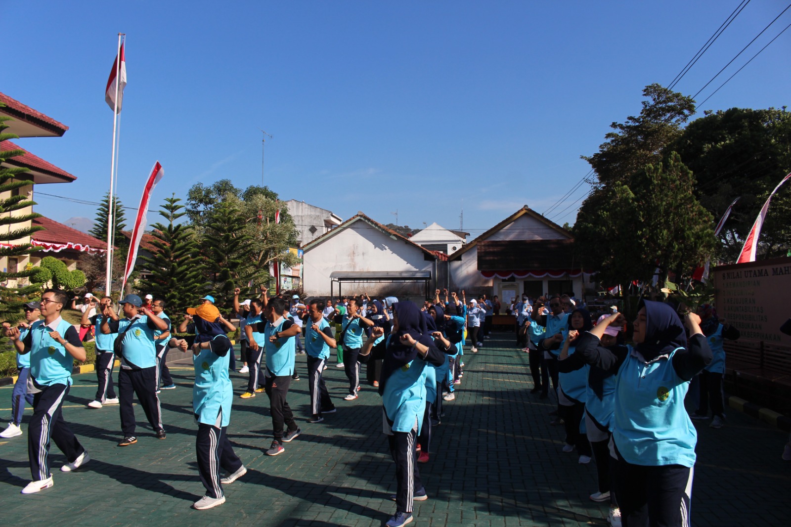 hut MA PN 1