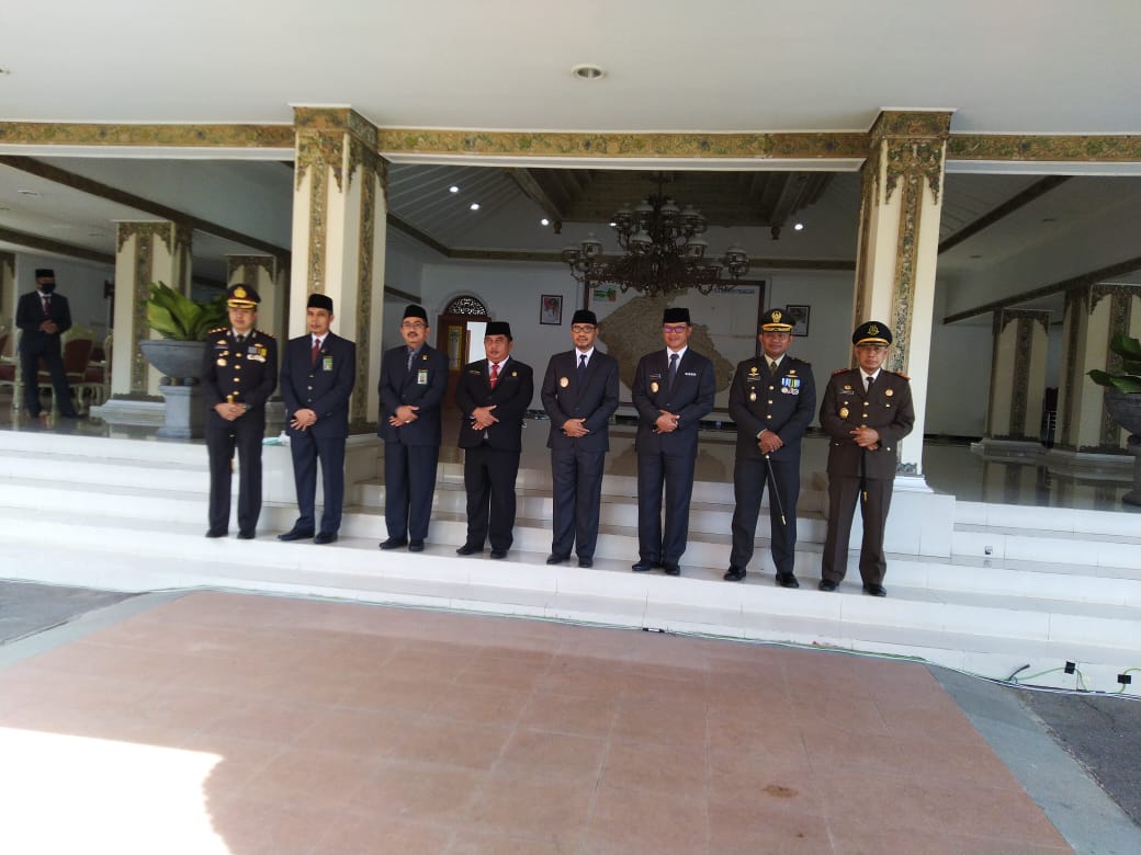 hut tmg 2