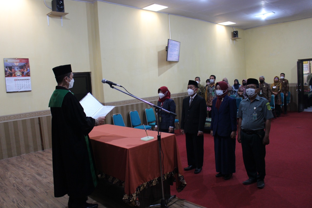 pelantikan dan alih tugas 1