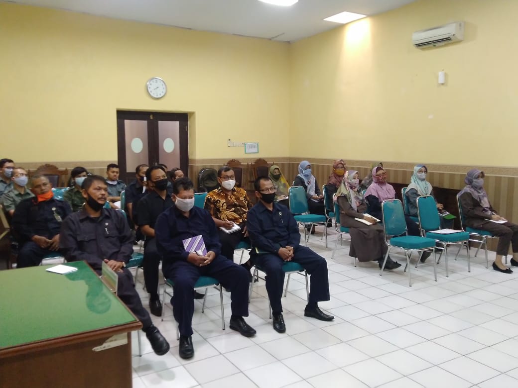 rapat 2