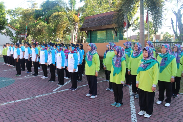 HUTMARI 05